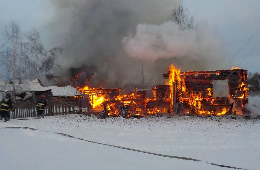 В Бобруйском районе дотла сгорел дом. Есть погибший