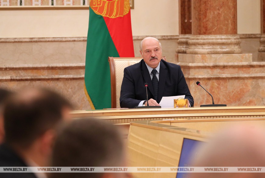 Лукашенко: в основе стабильности лежит внутриполитическая ситуация и доверие людей к власти