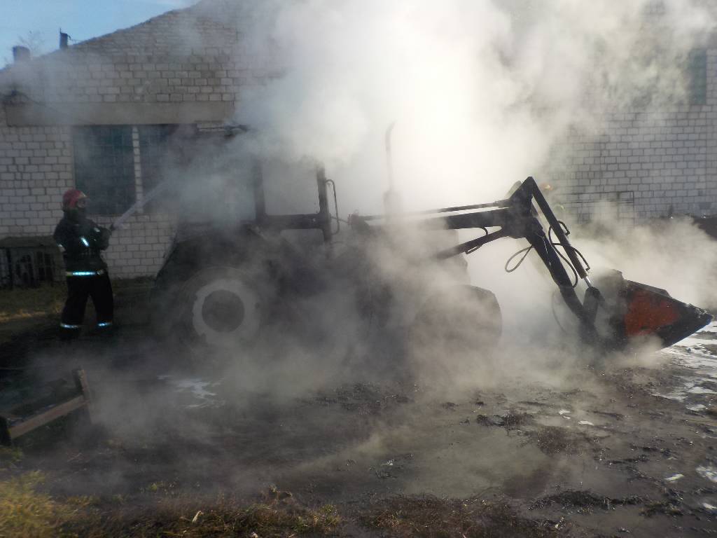И снова пожар… Горел трактор в поселке Юбилейном