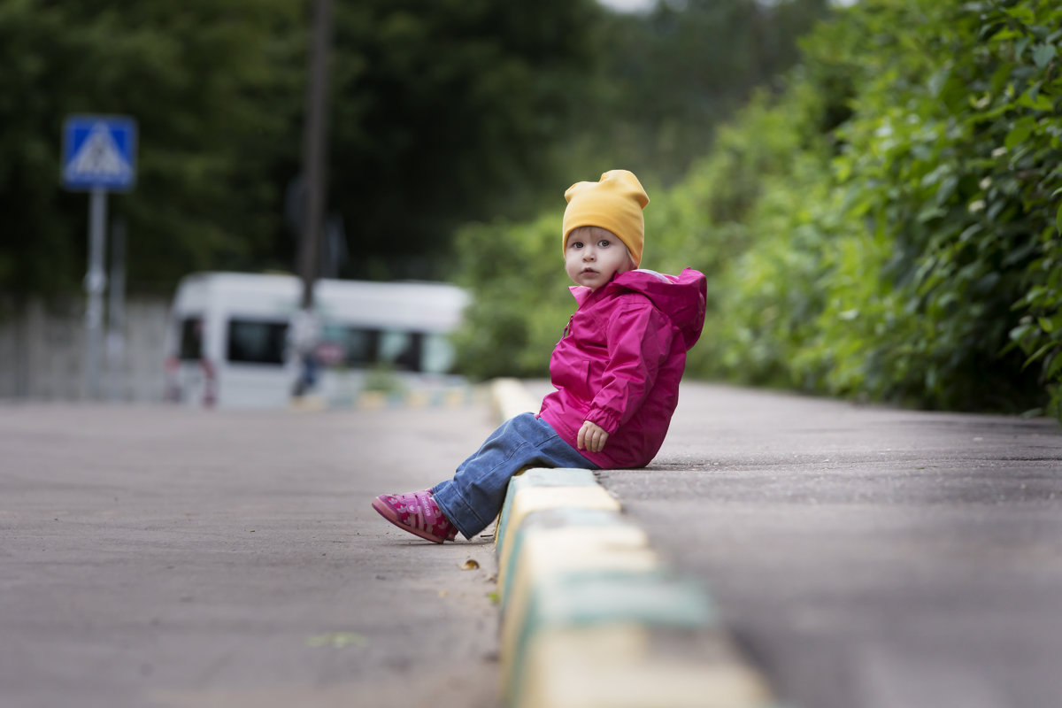 Берегите детей – научите их вести себя на дороге