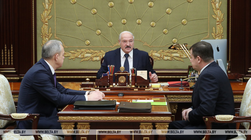 Александр Лукашенко уверен: поможет остановить распространение коронавируса не изоляция, а действенные точечные меры