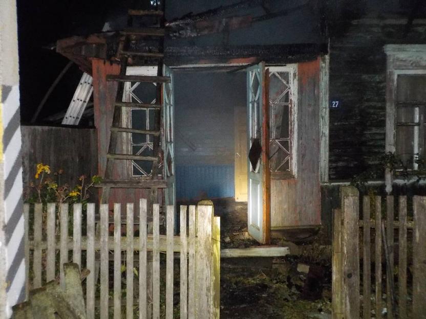 В Бобруйском районе пожар оставил семью без крыши над головой