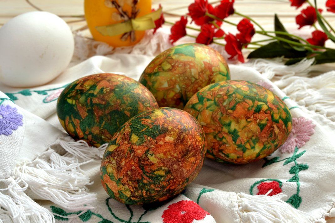Почему мы красим яйца на Пасху (+ вам в копилку один оригинальный способ украсить яйца)