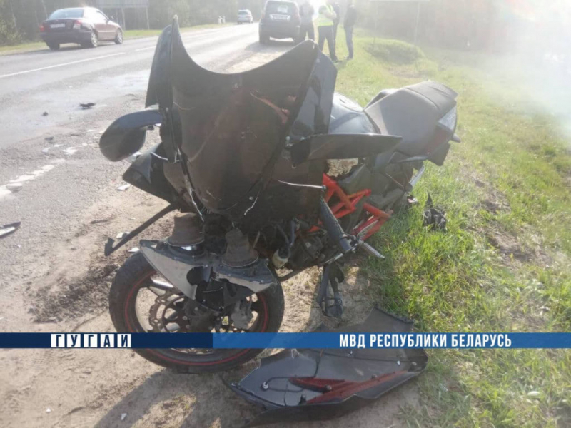 В Бобруйском районе столкнулись мотоцикл и иномарка — мотоциклист госпитализирован