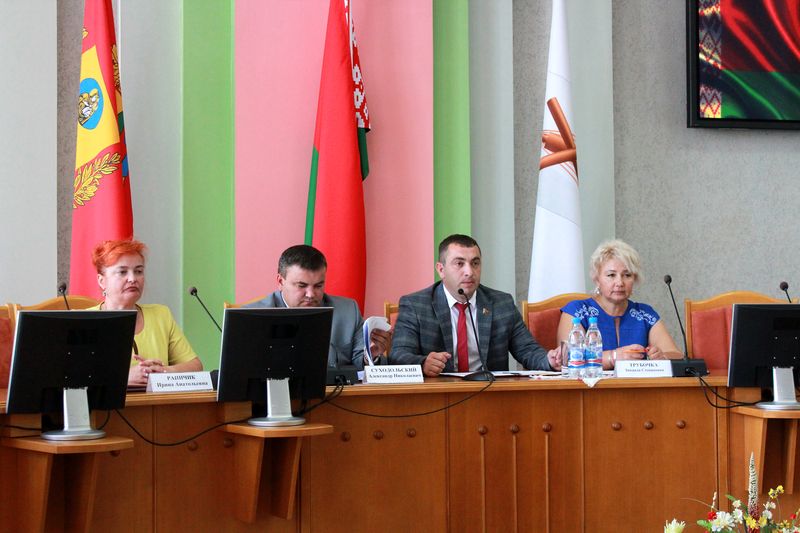 Районный Совет депутатов возглавил Геворг Мелконян