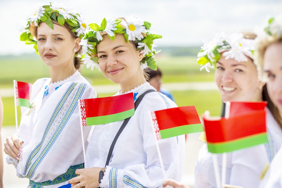 Могилевщина поздравляет белорусов с Днём народного единства. Видео