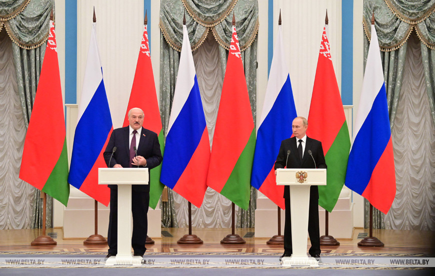 От поставок энергоносителей до соцгарантий. Лукашенко раскрыл суть согласованных 28 союзных программ с Россией
