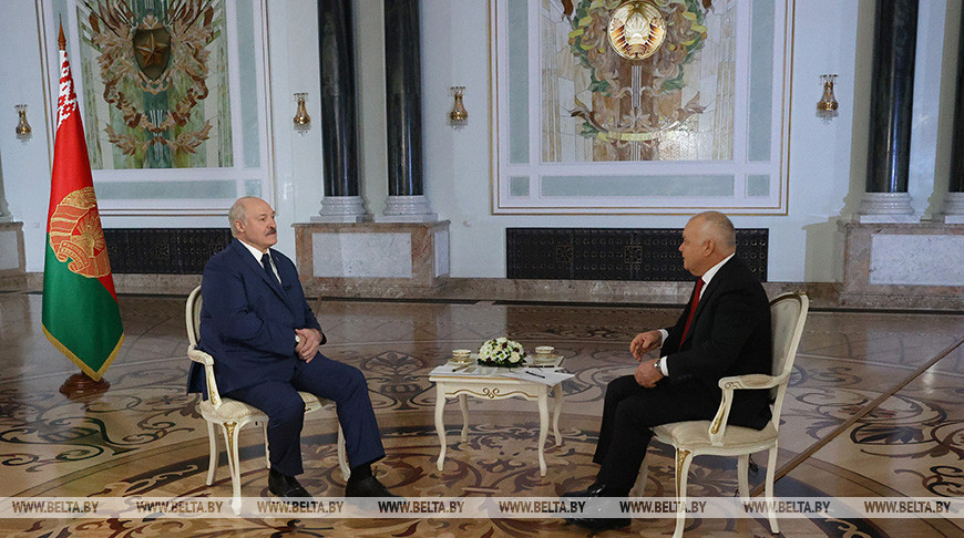 Лукашенко дал интервью гендиректору МИА “Россия сегодня” Дмитрию Киселеву