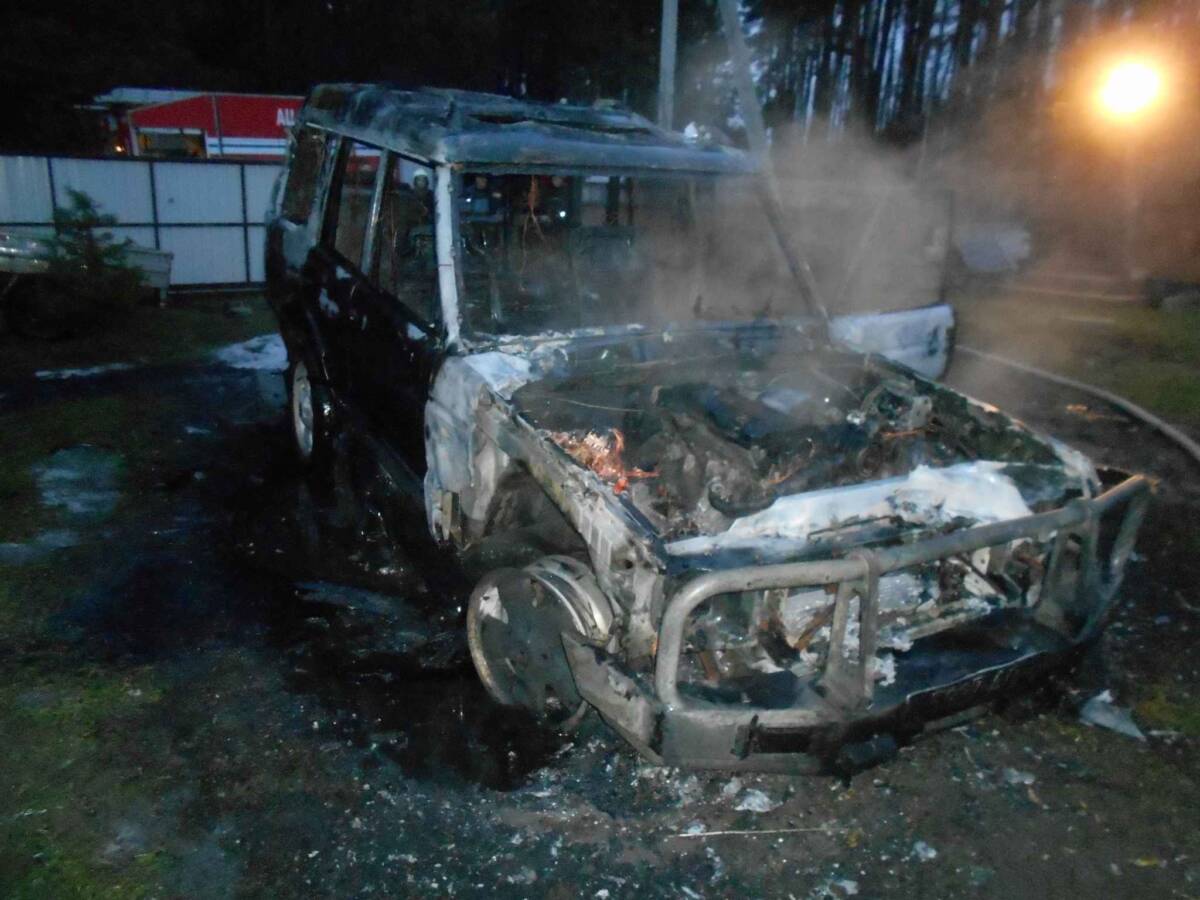 В деревне Боровая сгорел легковой автомобиль