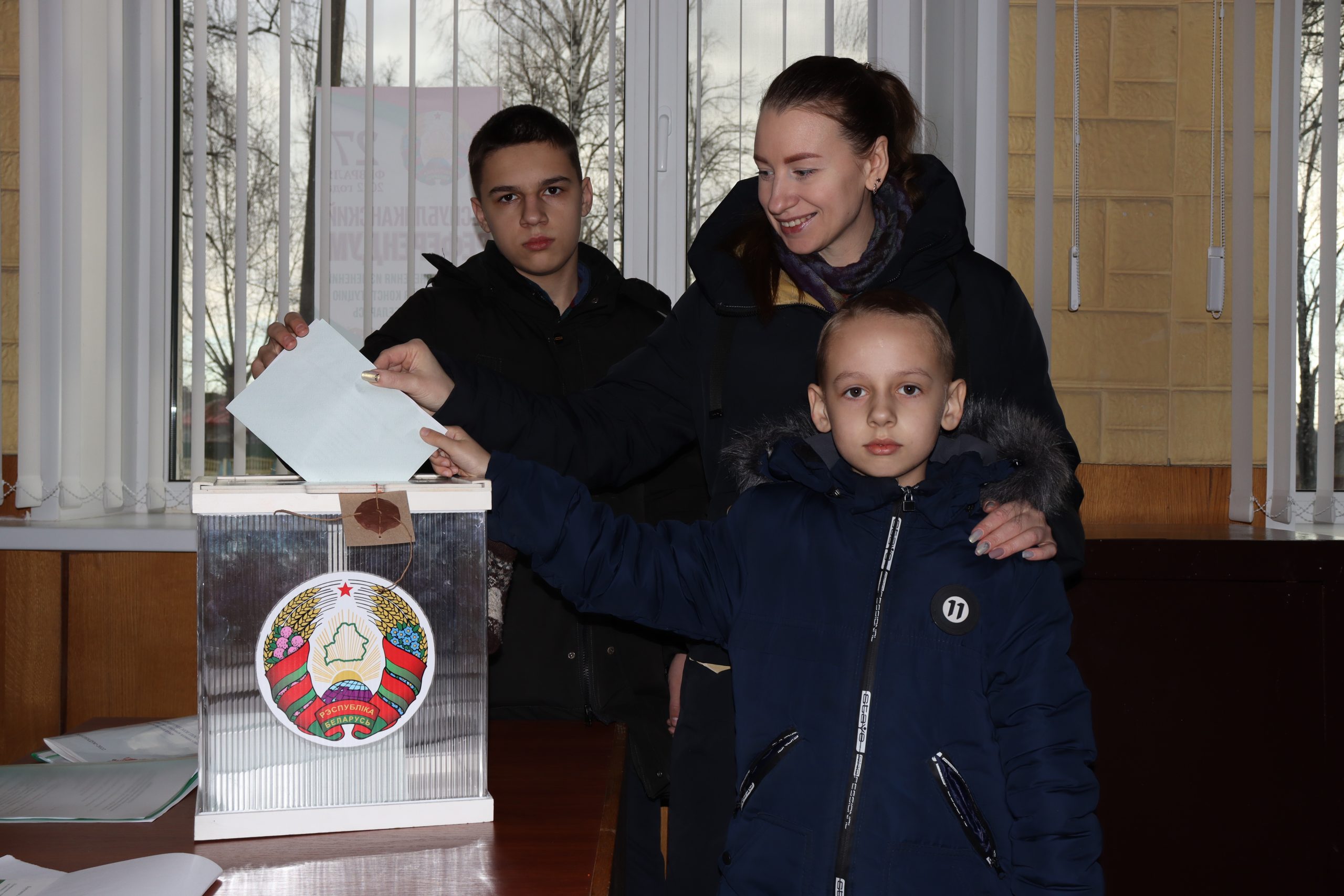 «Беларусь — второй дом, и мне небезразлично ее будущее»: новоиспеченная гражданка нашей страны приняла участие в досрочном голосовании