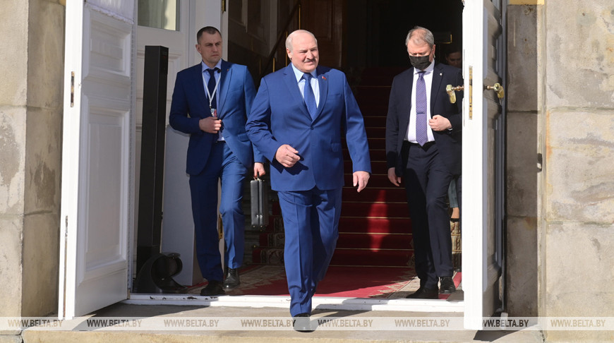Лукашенко о санкциях Запада: выдержим назло врагам!
