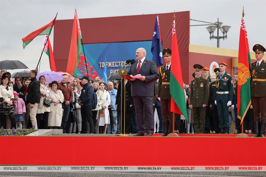 Лукашенко: мы гордимся своими символами и историей, и в этом наша сила