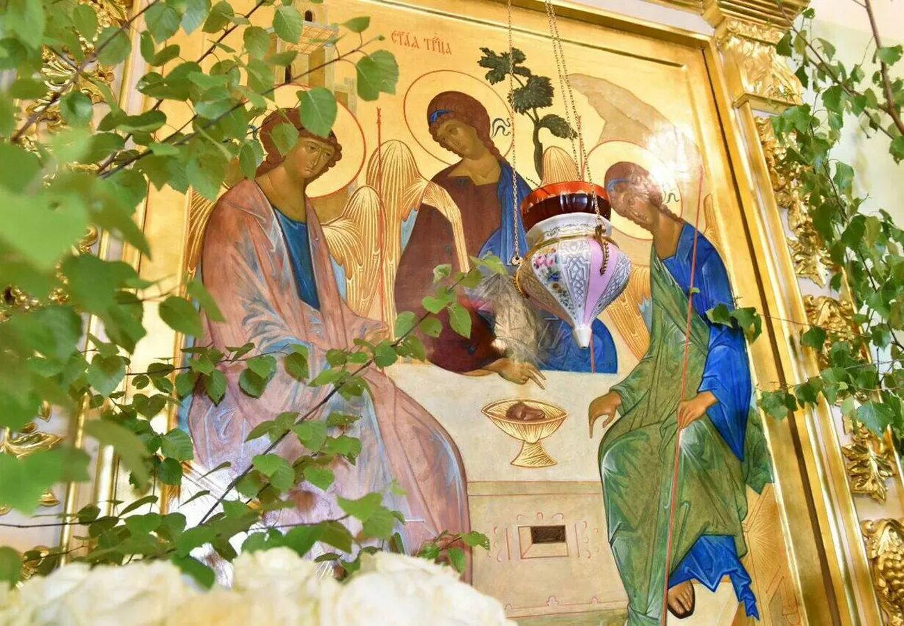 Православная святая Троица-2022: суть праздника, что можно делать и что нельзя, традиции