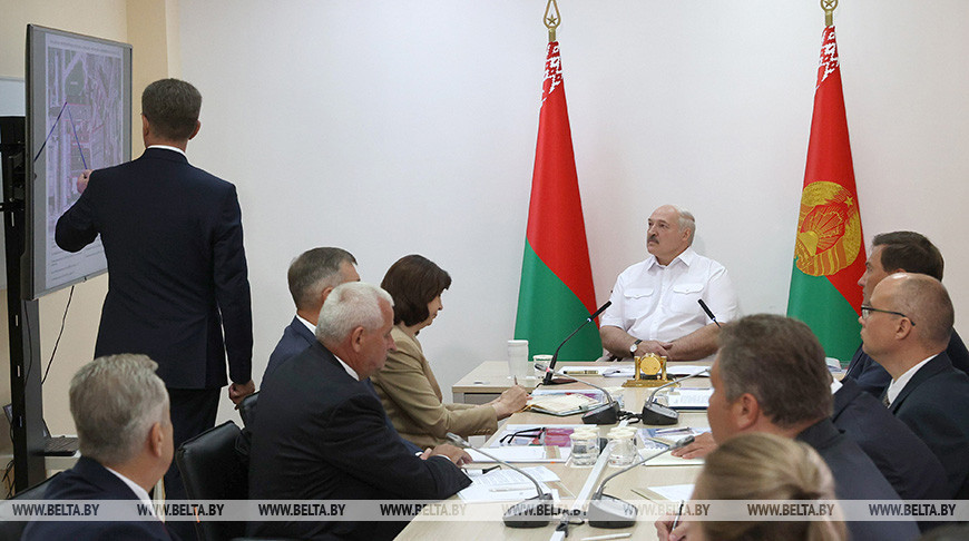 “Немой укор нашей бесхозяйственности”. Лукашенко собрал совещание о решении проблемы долгостроев в Минске