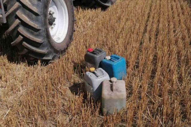 184 литра топлива похитил тракторист из Бобруйского района