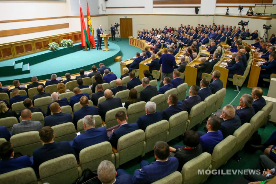 Председатель Могилевского облисполкома Анатолий Исаченко провел встречу с активом области