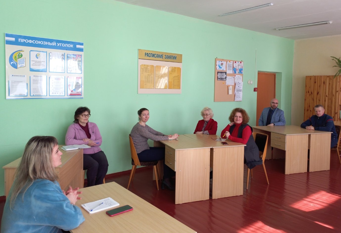Диалоговая площадка по обсуждению проекта программы новой политической партии прошла в Михалевской школе