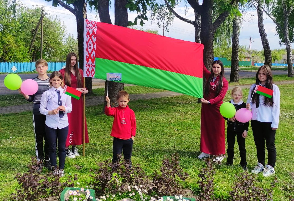 В учреждениях культуры района проходят мероприятия, приуроченные ко Дню государственных символов Беларуси