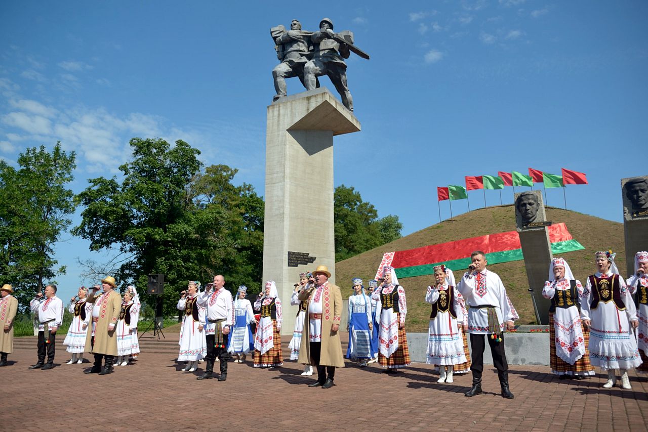 Бобруйский район вместе со всей страной отмечает День Независимости (наш большой фоторепортаж+видео)