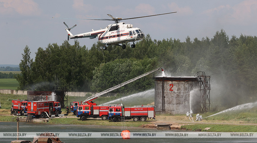 Лукашенко в день 170-летия пожарной службы: “Время подвигов и самоотверженной борьбы со стихией”