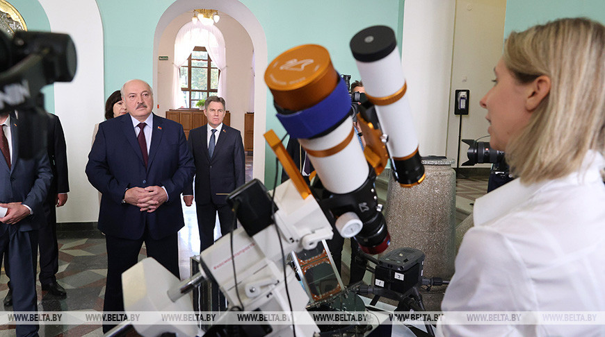 Александр Лукашенко посещает БГУ