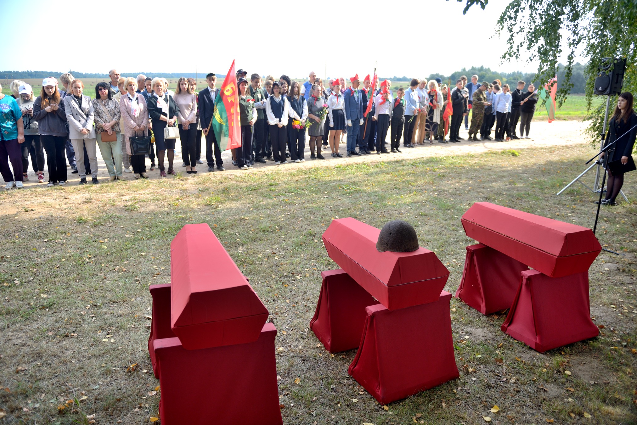 В Бобруйском районе перезахоронены останки трех воинов Красной армии, погибших при освобождении Приберезинского края