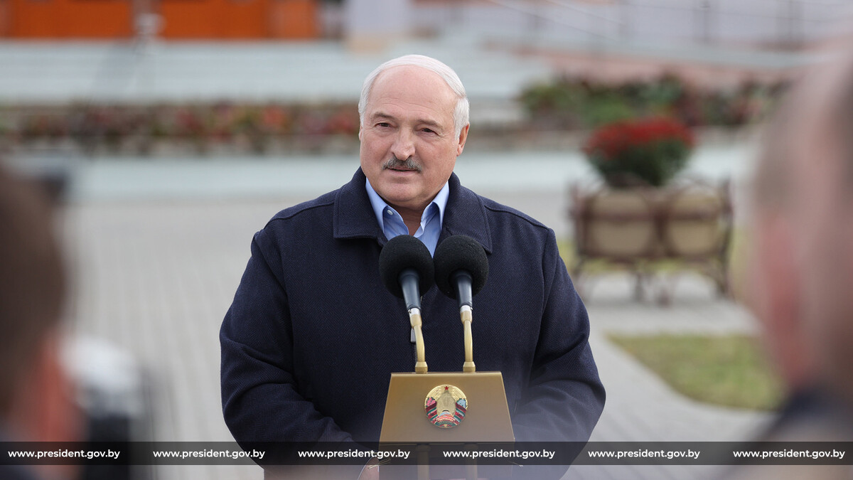 Журналисты задали вопросы Александру Лукашенко. Главное — из заявлений Президента в Островце