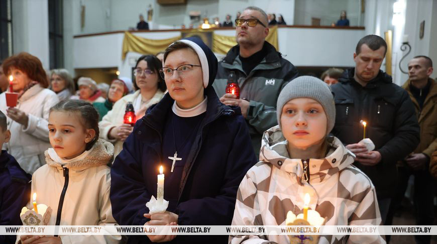 Католики празднуют Светлое Христово Воскресение — Пасху
