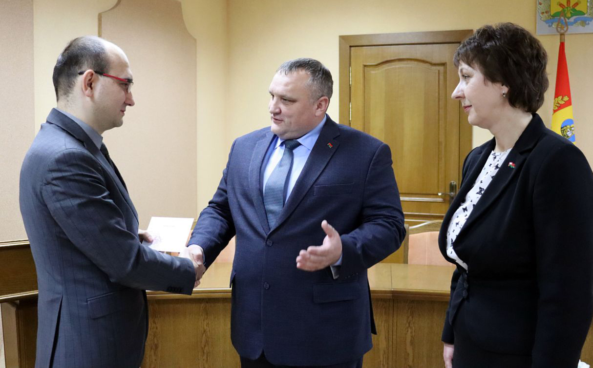 В Бобруйском райисполкоме вручили удостоверения депутатам