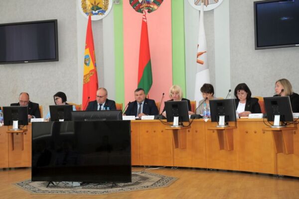В центре внимания: в Бобруйском райисполкоме обсудили наведение порядка на земле
