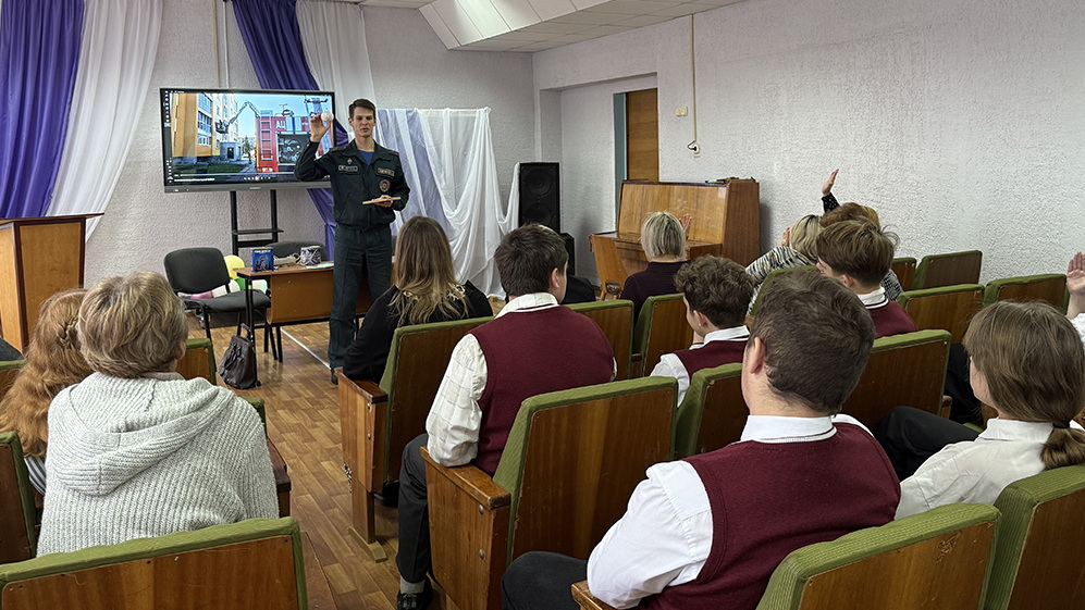 С жителями агрогородка Ленина говорили о важности установки АПИ