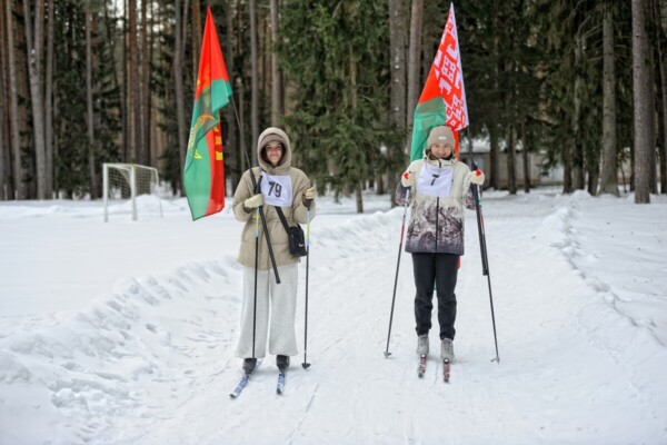 Вставай на лыжи! Молодые специалисты соревновались в лыжном спорте