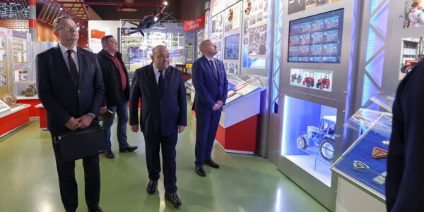 Делегация из Азербайджана посетила МТЗ