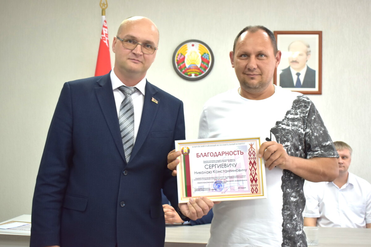 Мелиораторам ОАО «ПМК-84 Водстрой» вручили награды накануне профессионального праздника