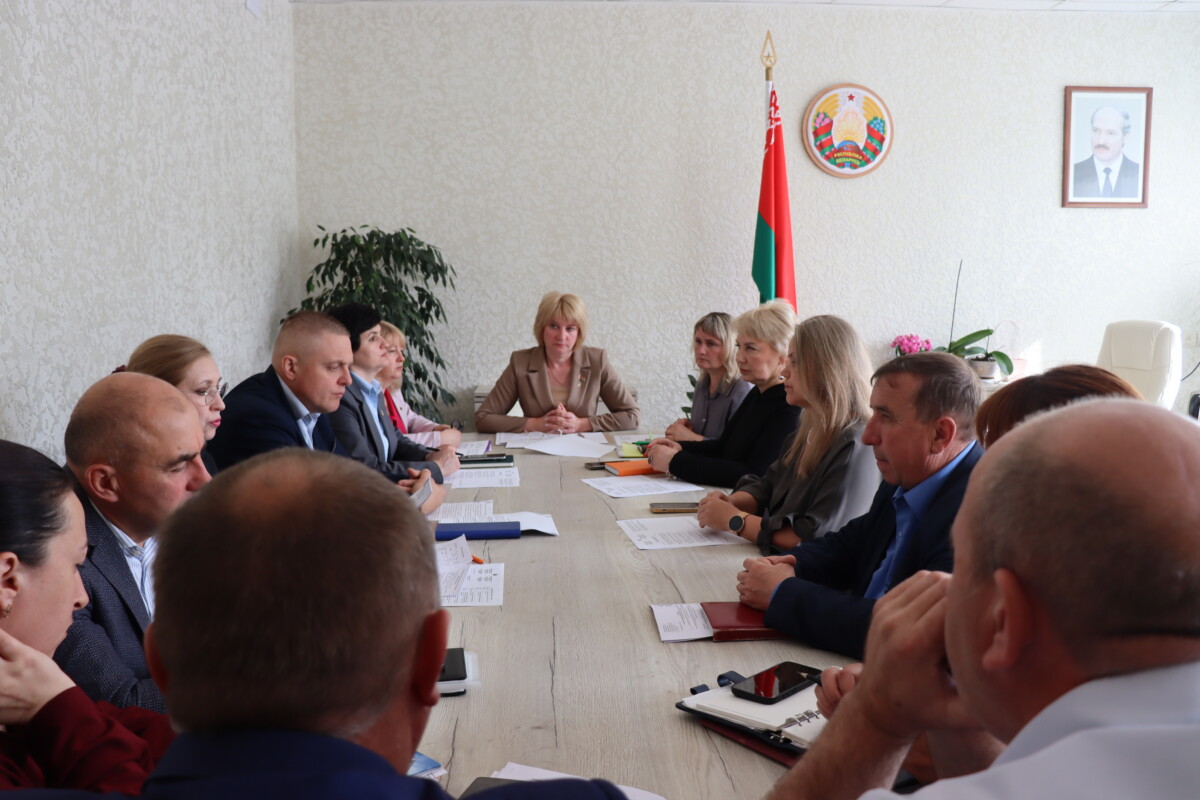 Дэпутацкі прэзідыум сабраўся на чарговае пасяджэнне