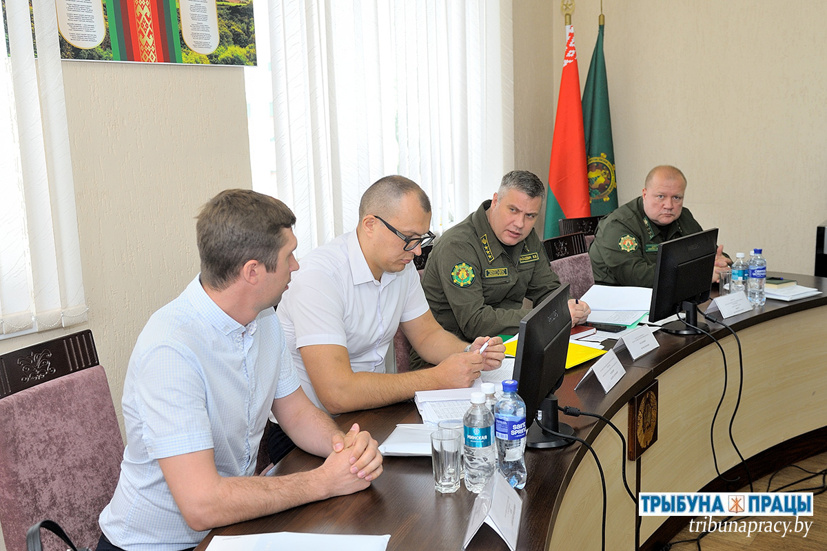 Курс на безопасность и качество. В Бобруйском лесхозе обсудили актуальные вопросы отрасли