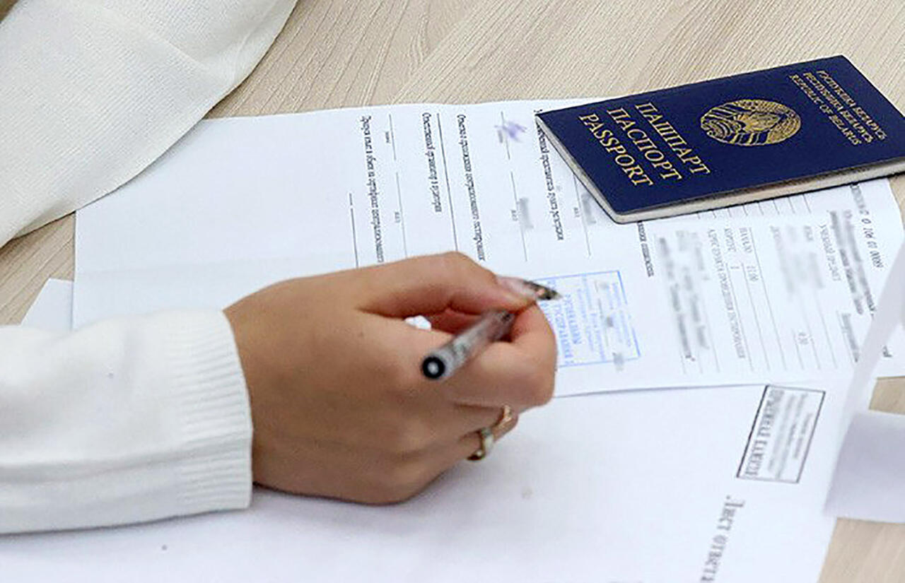 В Беларуси запускают электронную очередь для подачи документов в вузы