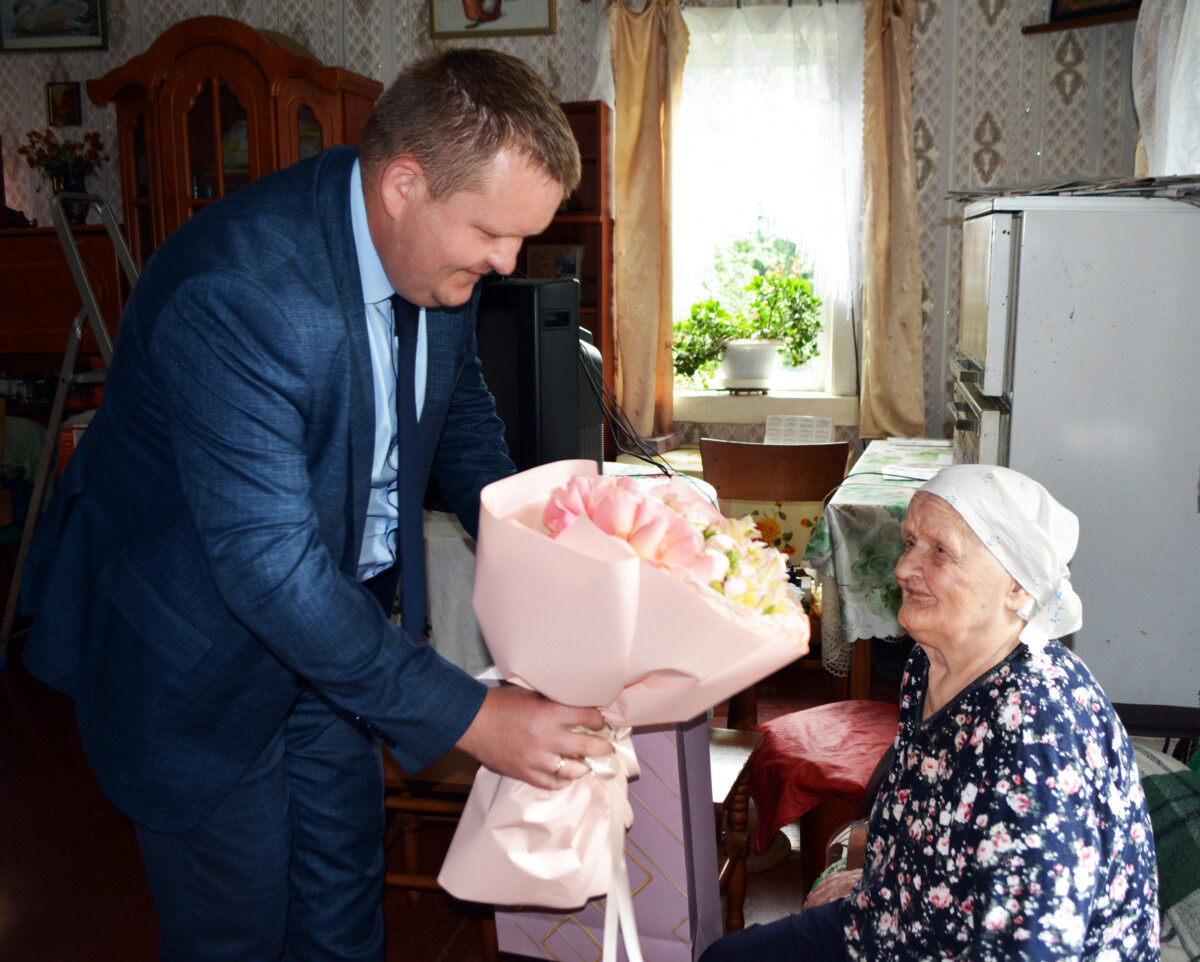 Сто лет мудрости и честности