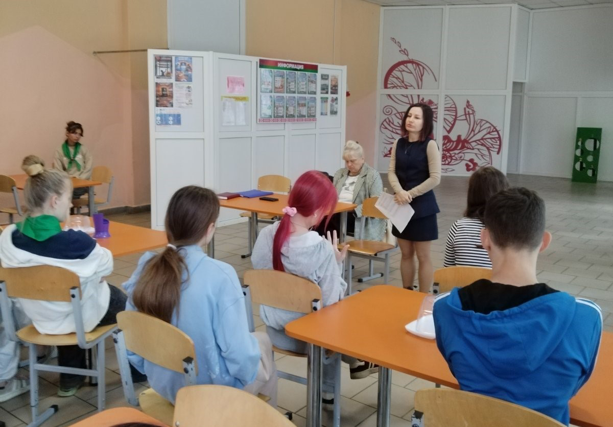 «Лето – для здоровья, лето – для позитива». Медики встретились с ребятами оздоровительных лагерей