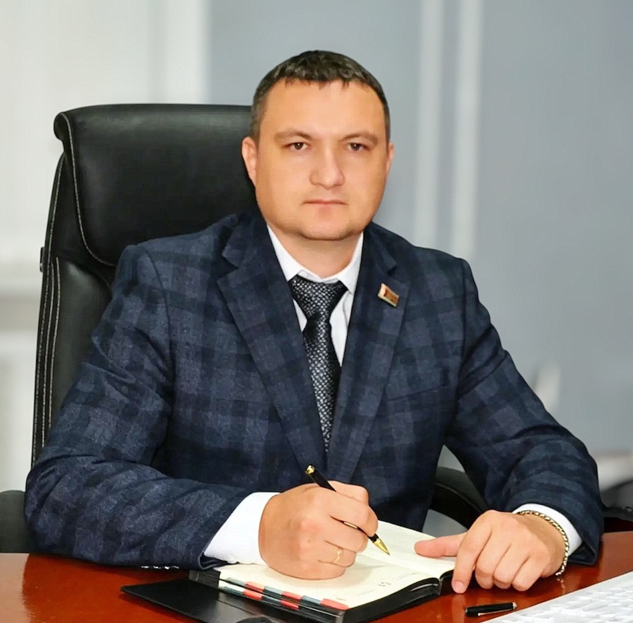Александр Сапего назначен первым заместителем председателя-начальником управления по сельскому хозяйству и продовольствию райисполкома