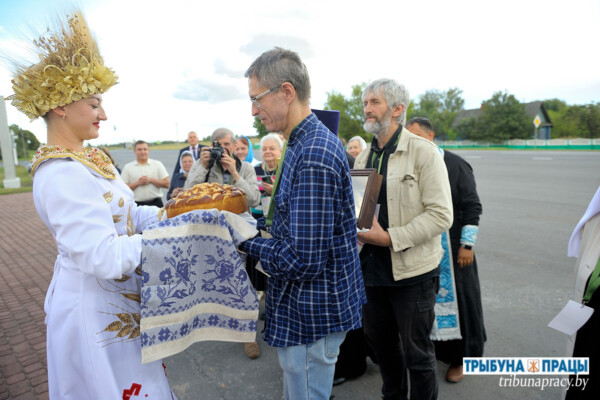 «Дарога да Святыняў». Бобруйский район тепло встретил участников научно-просветительской экспедиции