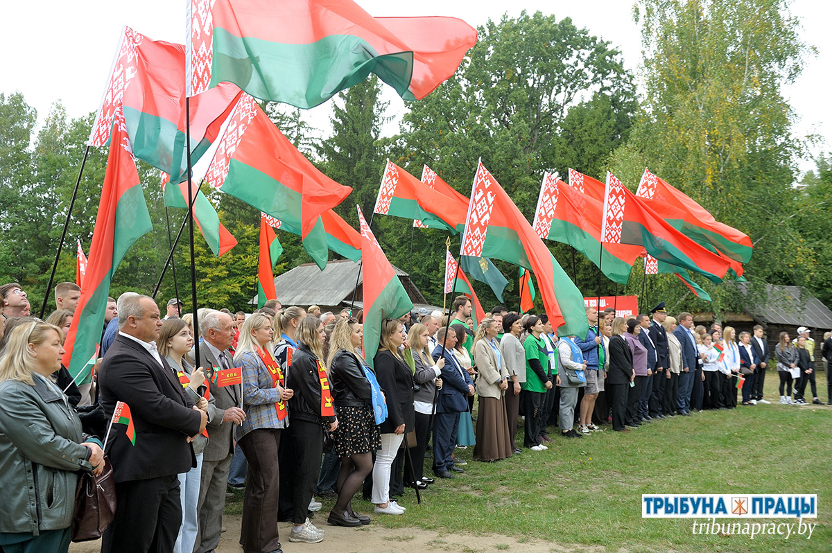 День народного единства масштабно и ярко отметили в Бобруйском районе